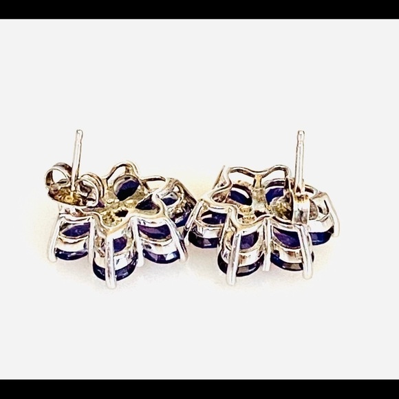 925 Sterling Silver Flower Crystal Earrings - Picture 7 of 8